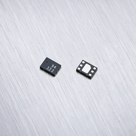Triaxis® magnetometer for low noise and cost effective applications