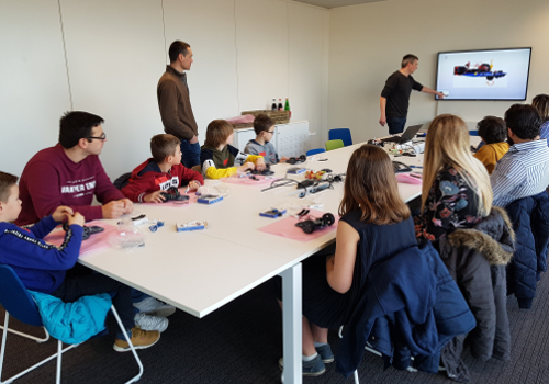 Bot workshop at Melexis Ieper - STEM project